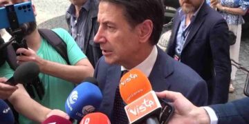 Conte attacca Meloni sul riarmo