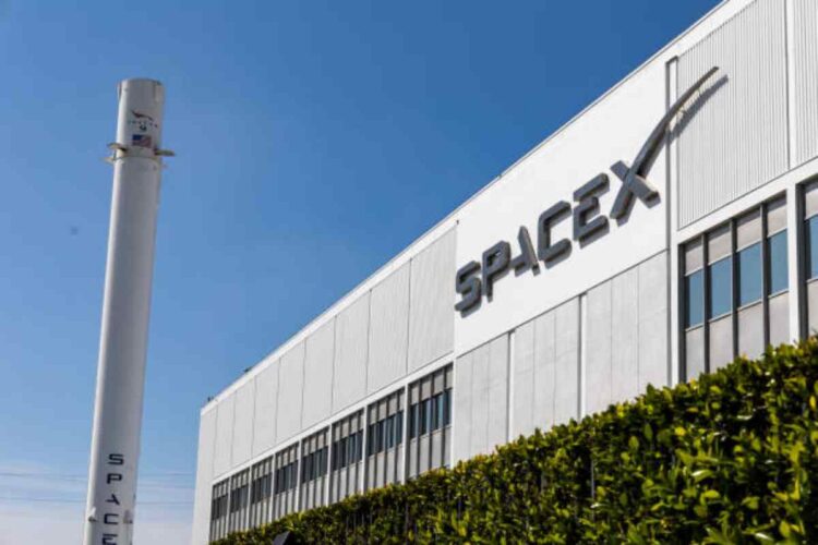 Esplode un razzo di SpaceX in Texas