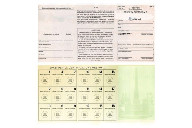 Il facsimile di una tessera elettorale italiana