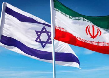 Le bandiere di Iran e Israele