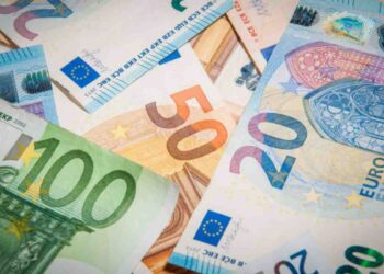 La Bulgaria ha soddisfatto i criteri di accesso all'euro