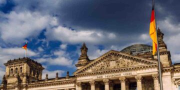 La presidente del Bundestag risponde alle accuse russe