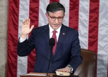 Mike Johnson su Musk e Trump