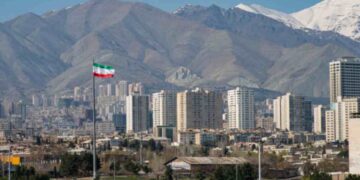 Nuovi attacchi israeliani alla base nucleare di Natanz in Iran