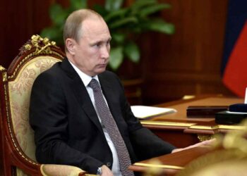 Putin vuole abbassare le spese militari russe