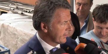 Renzi attacca il governo e i media sulla povertà