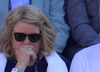 Finale Roland Garros 2025: Siglinde, chi è la mamma di Jannik Sinner?