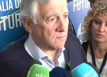 Tajani risponde alle opposizioni sul referendum