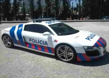 Una vettura della polizia del Portogallo