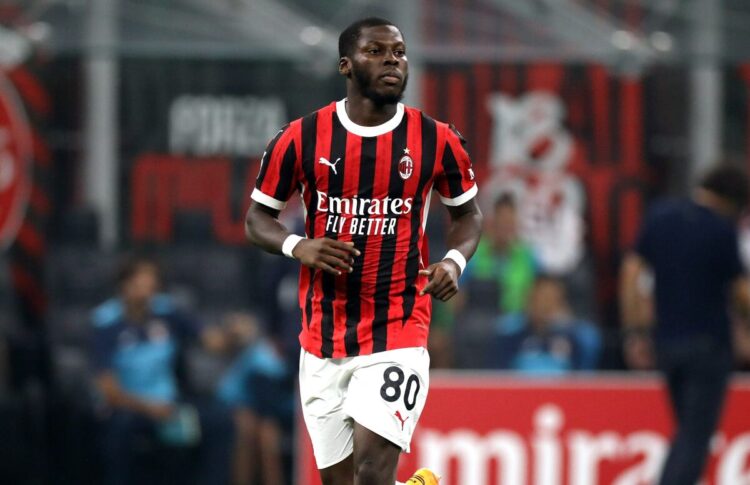 Il centrocampista Yunus Musah con la maglia del Milan