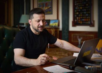 Zelensky denuncia l'uso di missili nordcoreani da parte della Russia