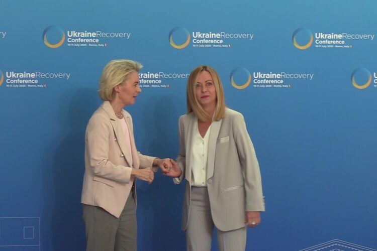 Ucraina_Meloni_saluta_von_der_Leyen