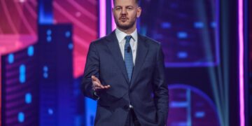 Alessandro Cattelan lascia la Rai e approda a Mediaset