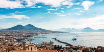 Annullate le zone rosse a Napoli