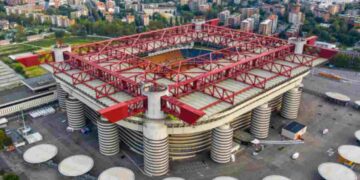 Caso curve a San Siro