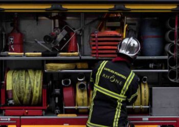 Chiuso l'aeroporto di Marsiglia per un incendio