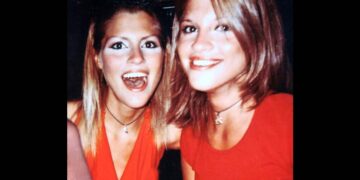 Foto d'archivio delle gemelle Cappa