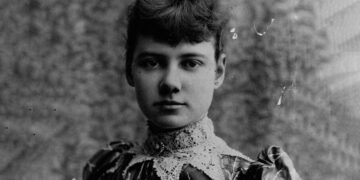 Aveva solo 18 anni, ma scrisse NO al sessismo e cambiò il mondo: la vera storia di Nellie Bly, la ragazza che sfidò tutto e tutti
