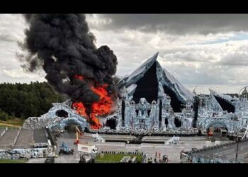 Incendio sul palco principale di Tomorrowland