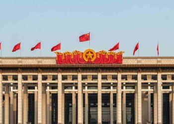La Cina attacca l'UE