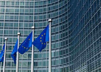 La Commissione UE bacchetta l'Italia su conflitto d'interessi e media