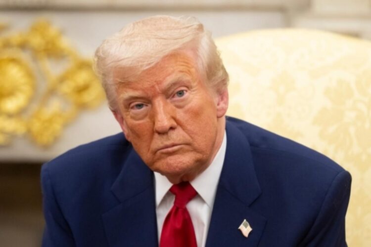 La gaffe di Trump con il presidente della Liberia