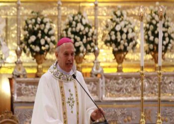 L'arcivescovo Gabriele Giordano Caccia