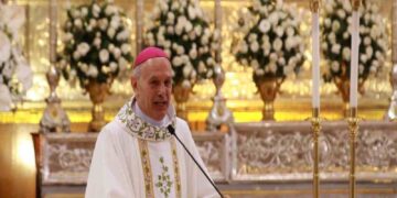 L'arcivescovo Gabriele Giordano Caccia