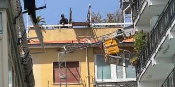 L'incidente a Napoli costato la vita a tre operai