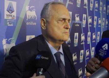 Lotito ricoverato per un malore