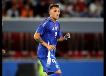 Mateo Retegui, attaccante dell'Italia, in maglia Azzurra