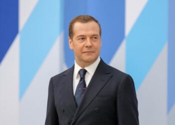 Medvedev risponde all'ultimatum di Trump