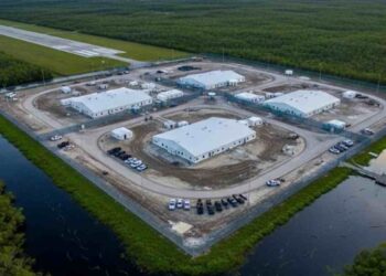 Problemi ad Alligator Alcatraz