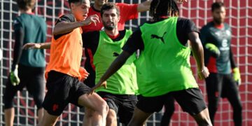 Samuele Ricci si allena con i nuovi compagni del Milan