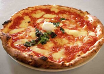 Una pizza napoletana