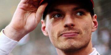 Verstappen rimane in Red Bull nel 2026