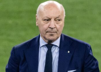 Un primo piano di Giuseppe Marotta