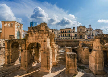 Lecce, lo sai che a due passi da via Palmieri si trovano corti segrete e pozzi in pietra leccese?