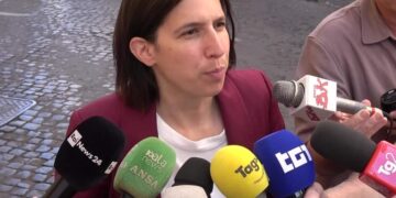 Schlein: “Subito salario minimo ed energia indipendente dal gas, misure a costo zero”