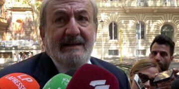 Ex Ilva, Emiliano: “Ritirato il piano di chiusura, garantita continuità produttiva a Taranto”