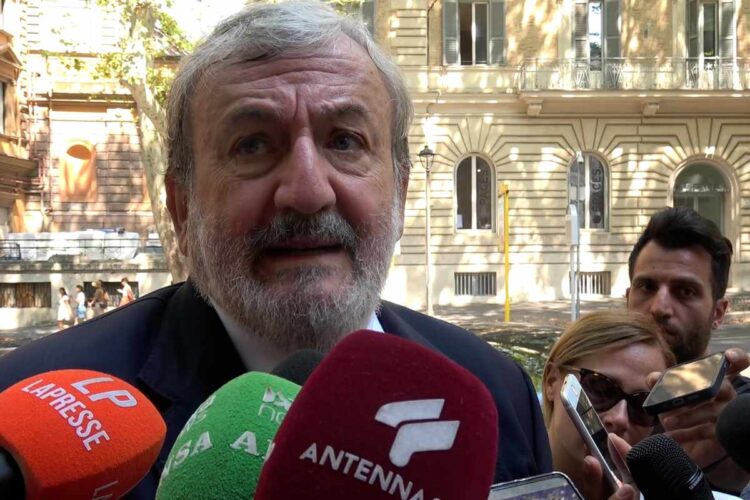 Il presidente uscente della Regione Puglia Michele Emiliano