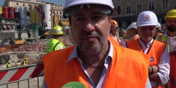 Matteo Salvini preoccupato per l'azzeramento della commissione vaccini