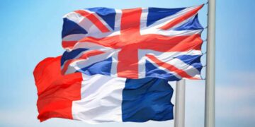 Accordo Francia-GB sui migranti