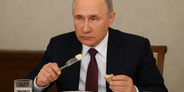 Cosa mangia davvero Vladimir Putin: i piatti preferiti, le abitudini alimentari e le curiosità sulla dieta del leader russo