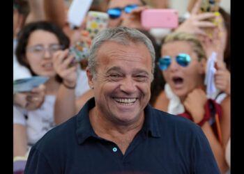 Claudio Amendola, Giulio ne 'I Cesaroni'