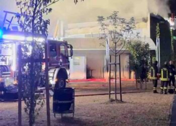 Domato l'incendio al Viper Theatre