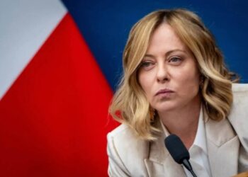 Giorgia Meloni contro la magistratura sui migranti