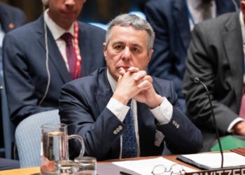 Il ministro degli Esteri svizzero, Ignazio Cassis, ha dichiarato Ginevra pronta per ospitare il bilaterale tra Putin e Zelensky