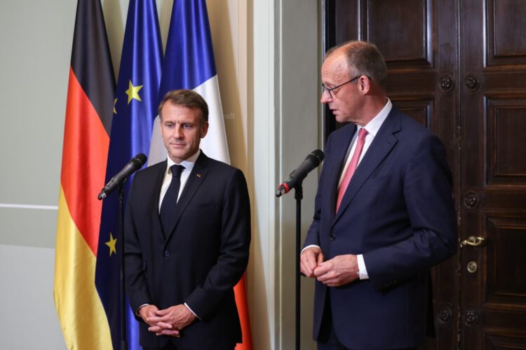 Il cancelliere tedesco Merz e il capo dell'Eliseo francese Macron