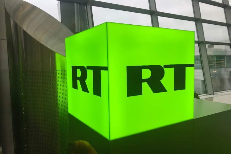 Il logo di Russia Today, uno dei media russi bloccati